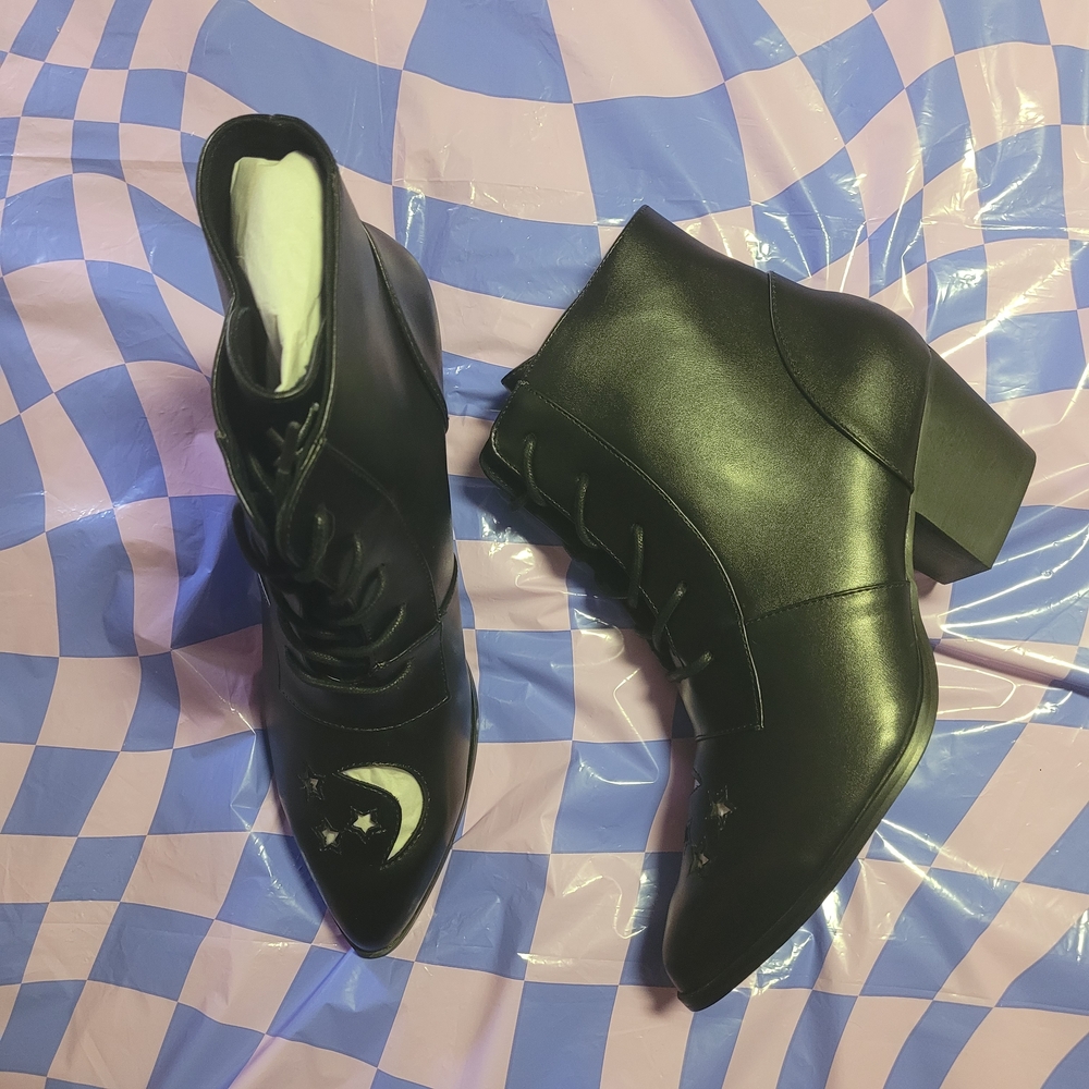 Y.R.U. Aura Black Celestial Ankle Boots with Starry Moon Design NIB Size 10
